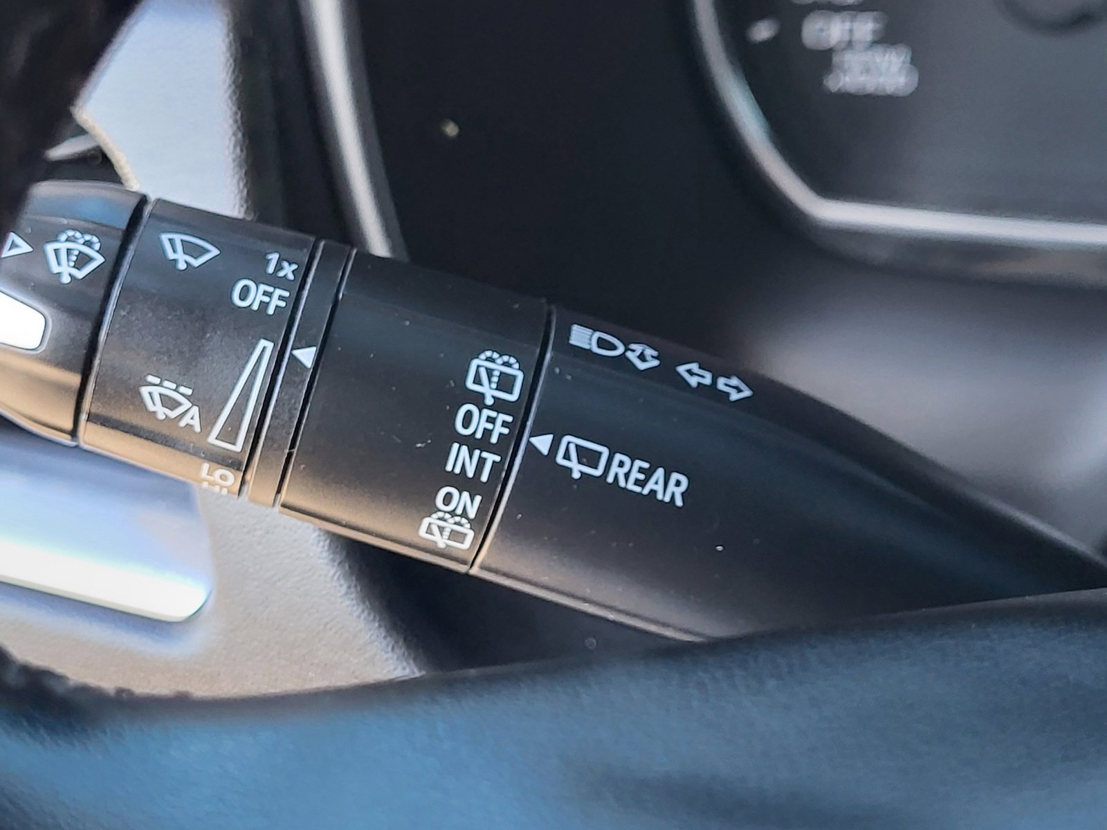 Used 2023 Chevrolet Tahoe LS image 33