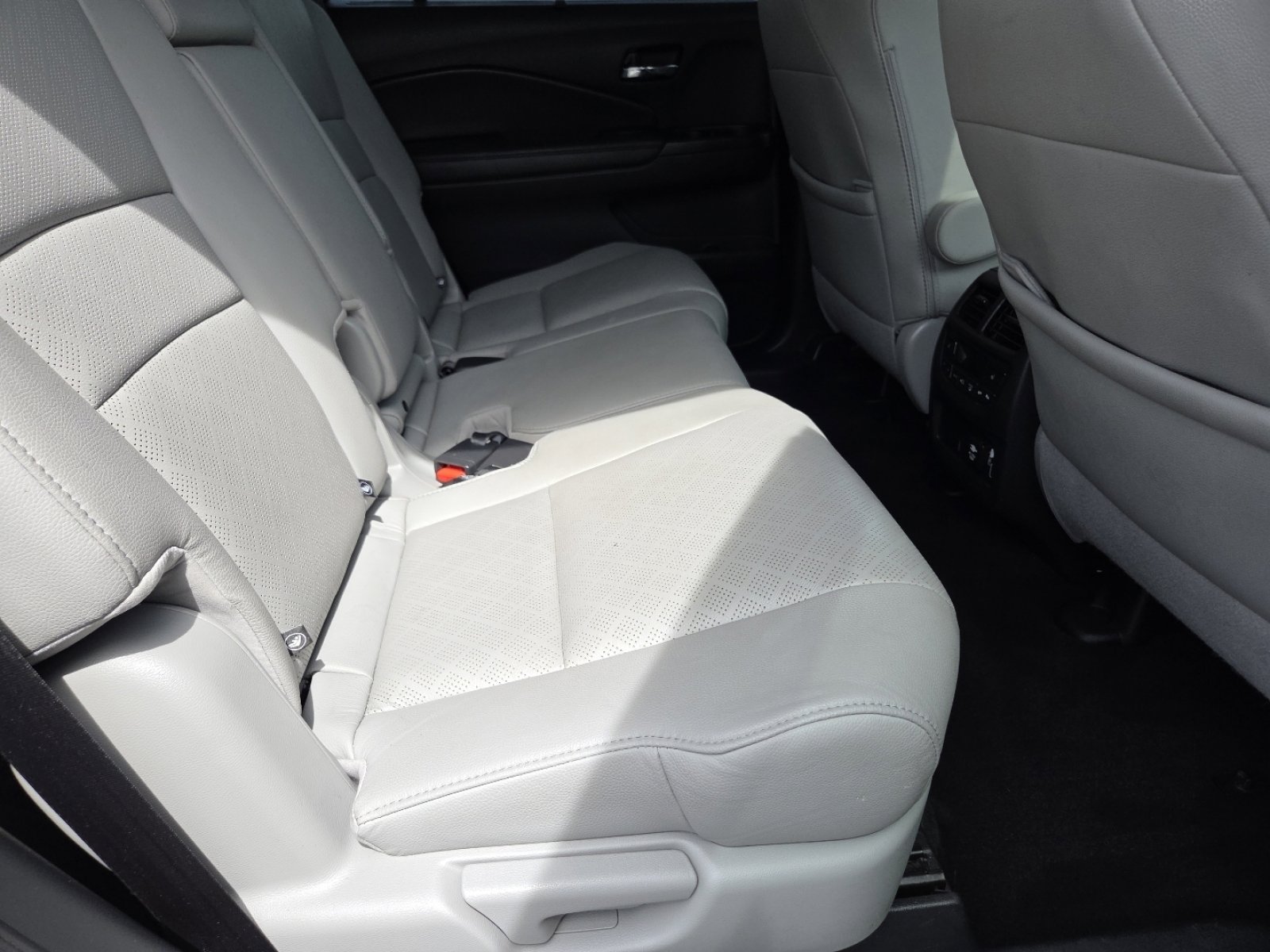 Certified 2021 Honda Passport Elite image 29