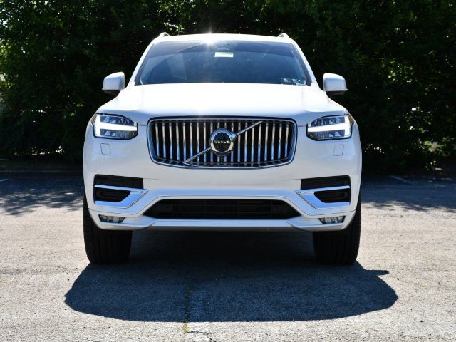 Used 2024 Volvo XC90 B6 Ultimate w/ Lounge Package AWD/4WD image 2