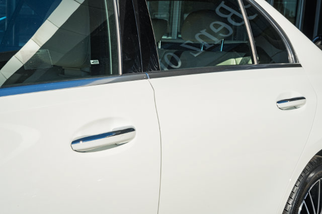 New 2027 Mercedes-Benz C 300 4MATIC Sedan image 16