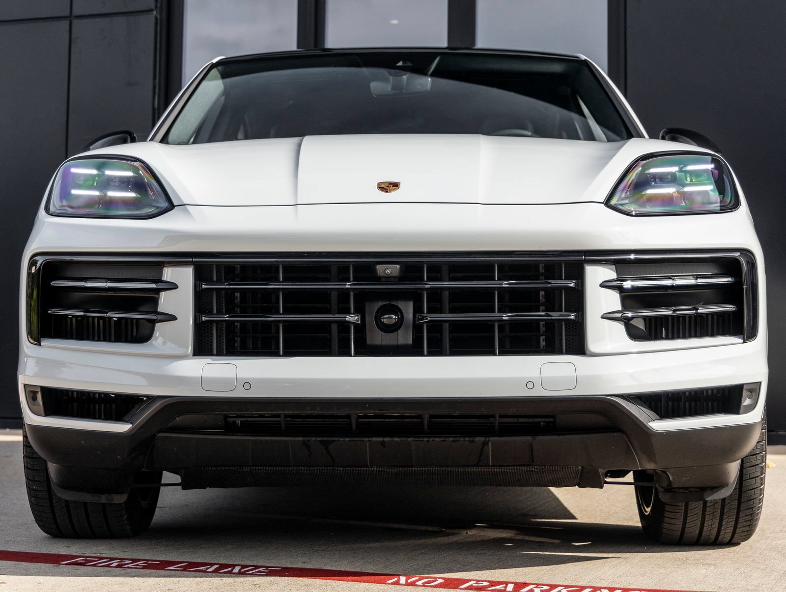 Certified 2025 Porsche Cayenne S AWD/4WD image 8