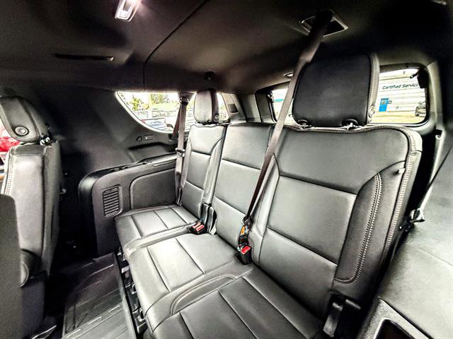 Used 2025 Chevrolet Suburban High Country AWD/4WD image 50
