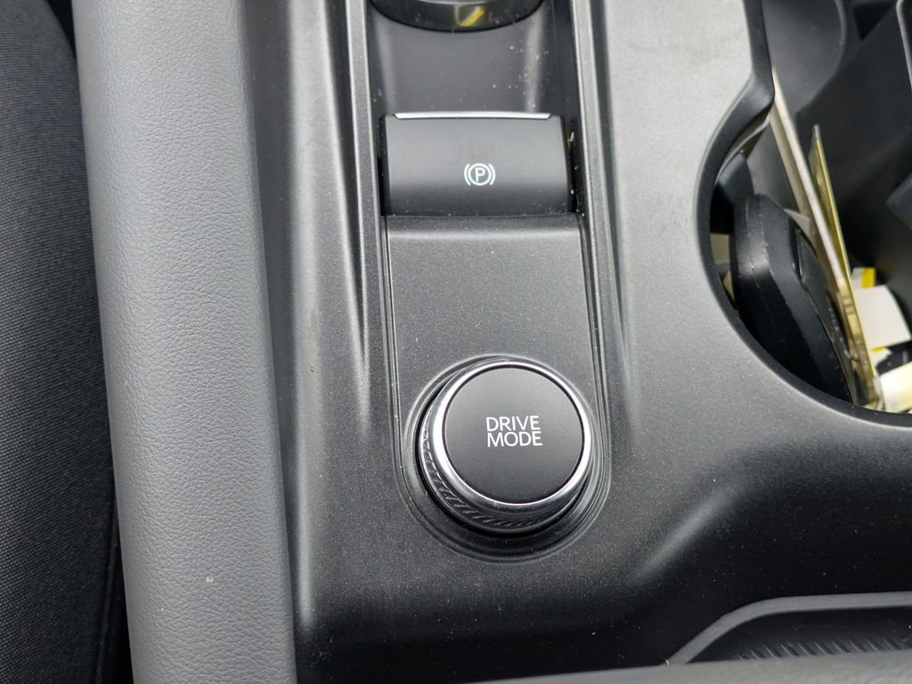 Used 2025 Ford Explorer Active image 28