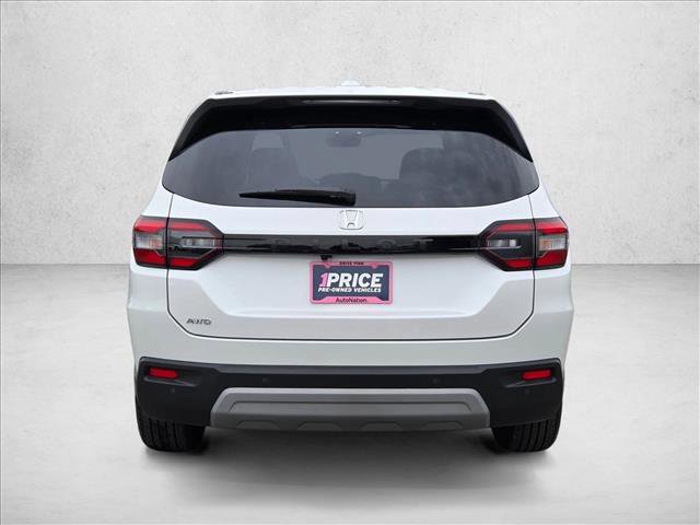 Used 2025 Honda Pilot EX-L image 7