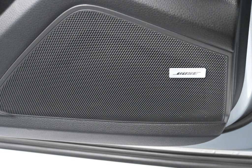 Certified 2025 Porsche Cayenne AWD/4WD image 13
