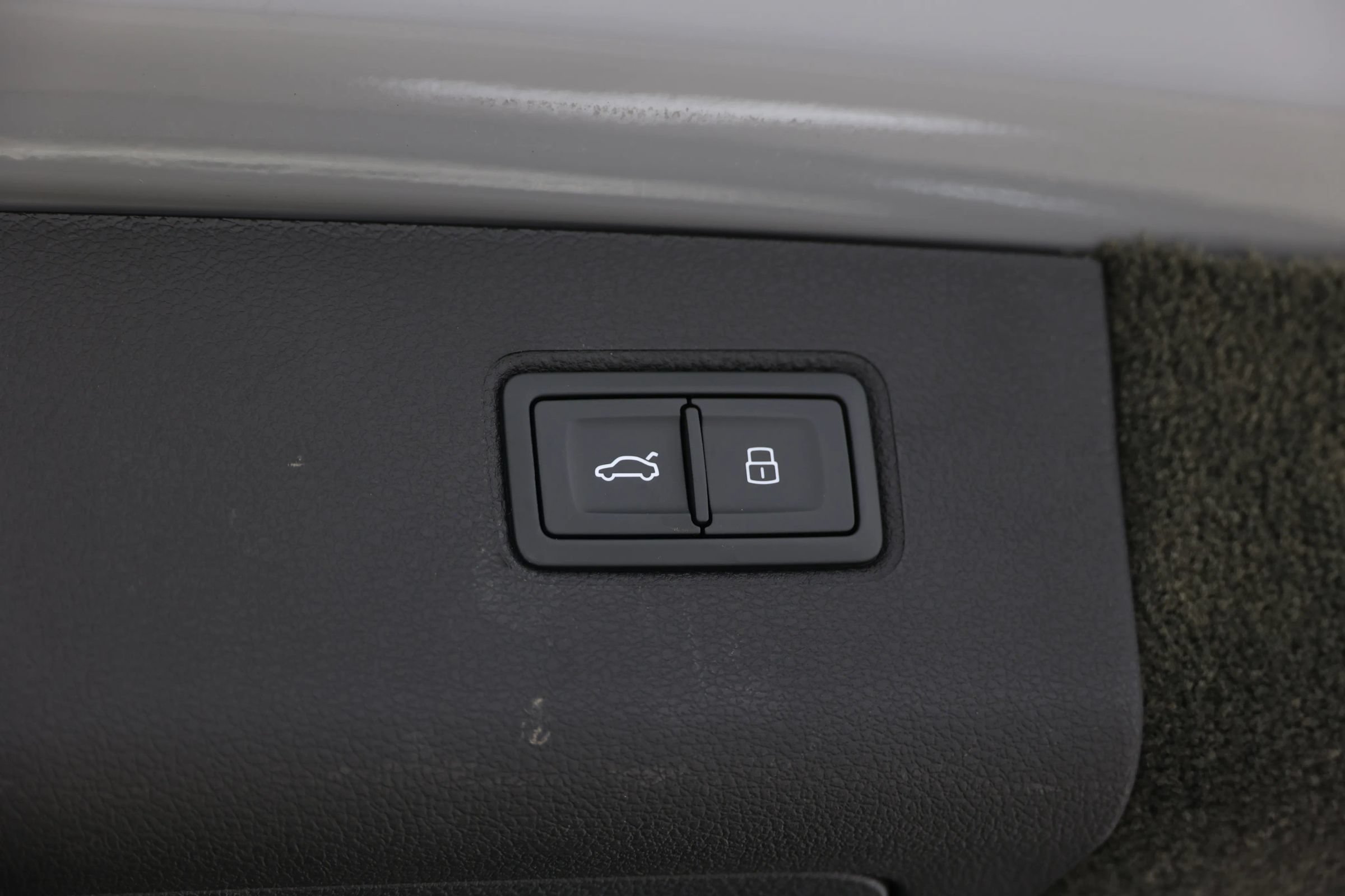 Used 2023 Bentley Bentayga AWD/4WD image 77