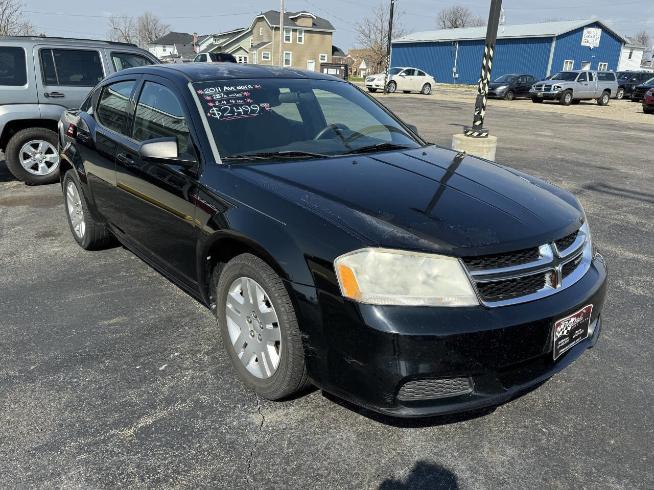Used 2011 Dodge Avenger Express image 2