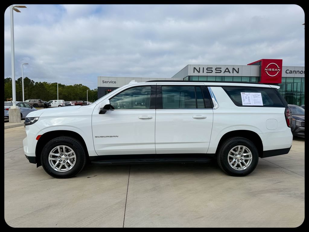Used 2021 Chevrolet Suburban 2WD image 16
