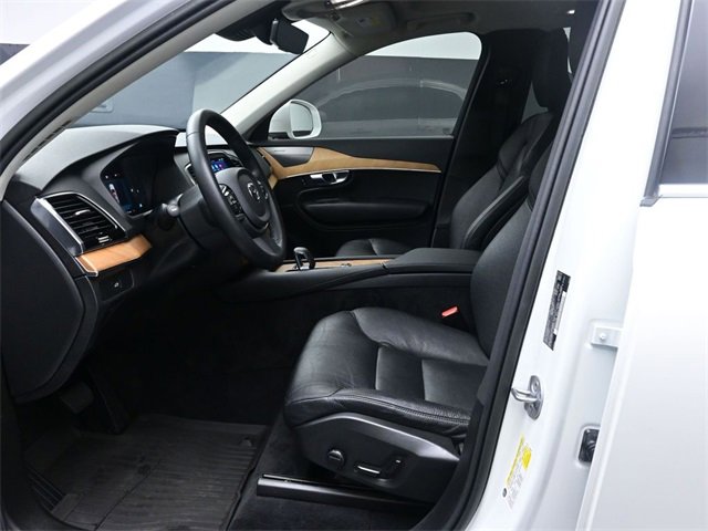 Used 2023 Volvo XC90 B6 Plus w/ Protection Package image 18