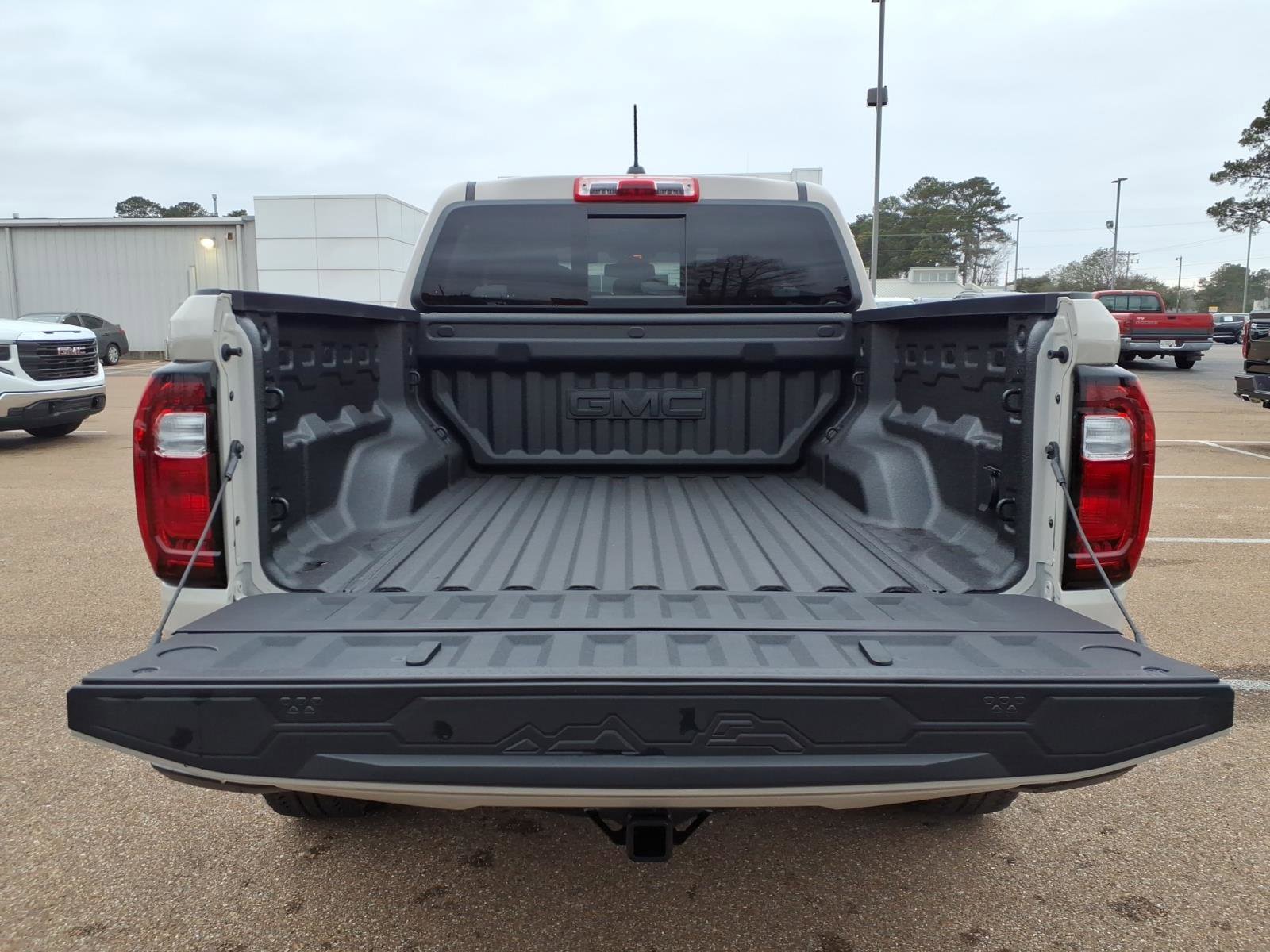 New 2026 GMC Canyon Denali image 6