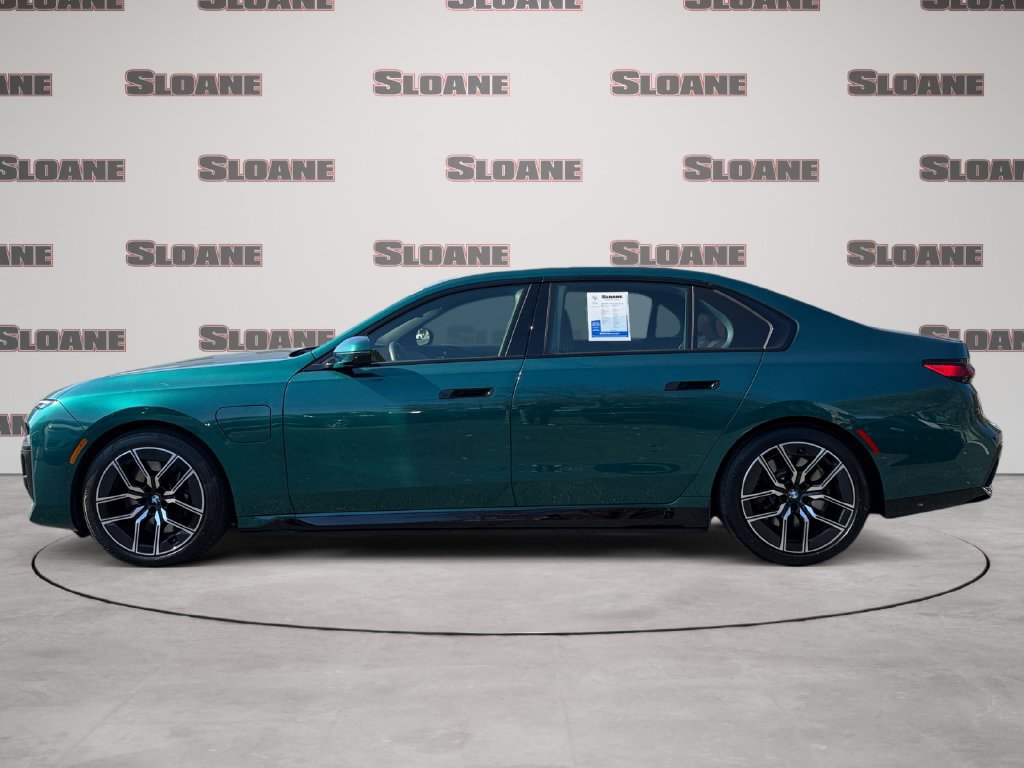 Certified 2026 BMW 750e xDrive AWD/4WD image 2