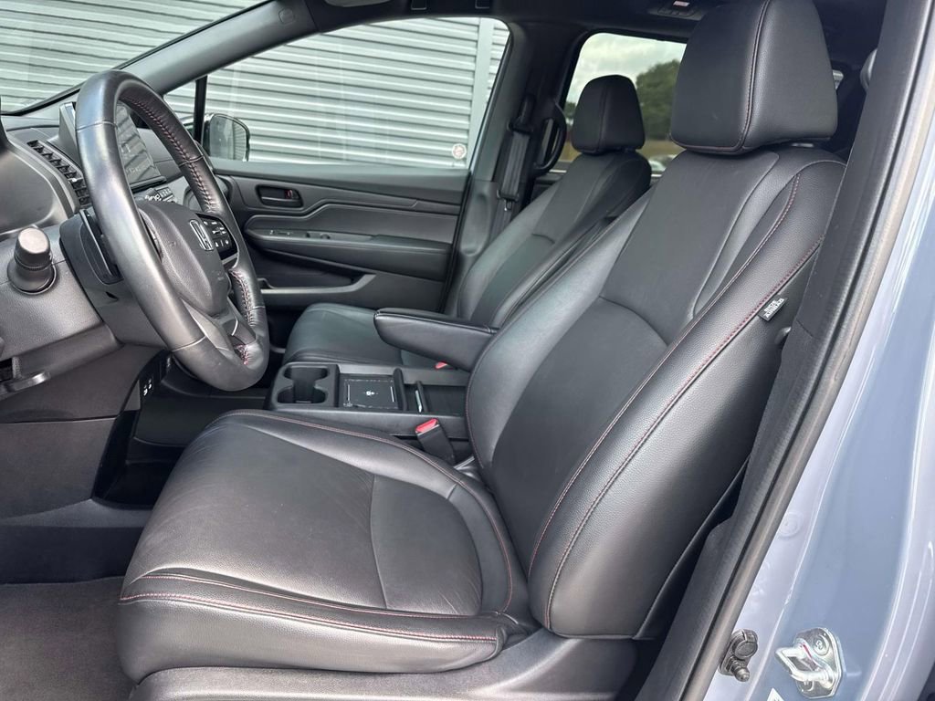 Used 2025 Honda Odyssey Sport-L image 5