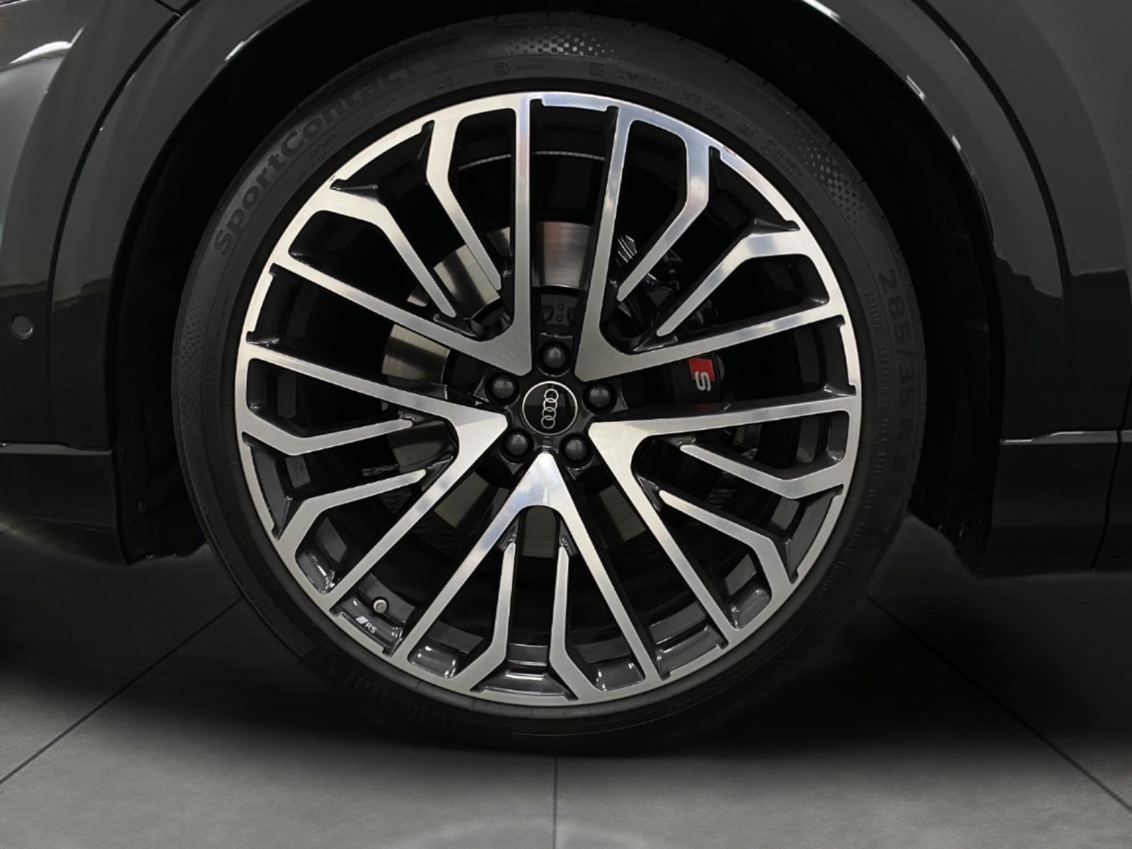 Used 2024 Audi SQ8 Prestige AWD/4WD image 13