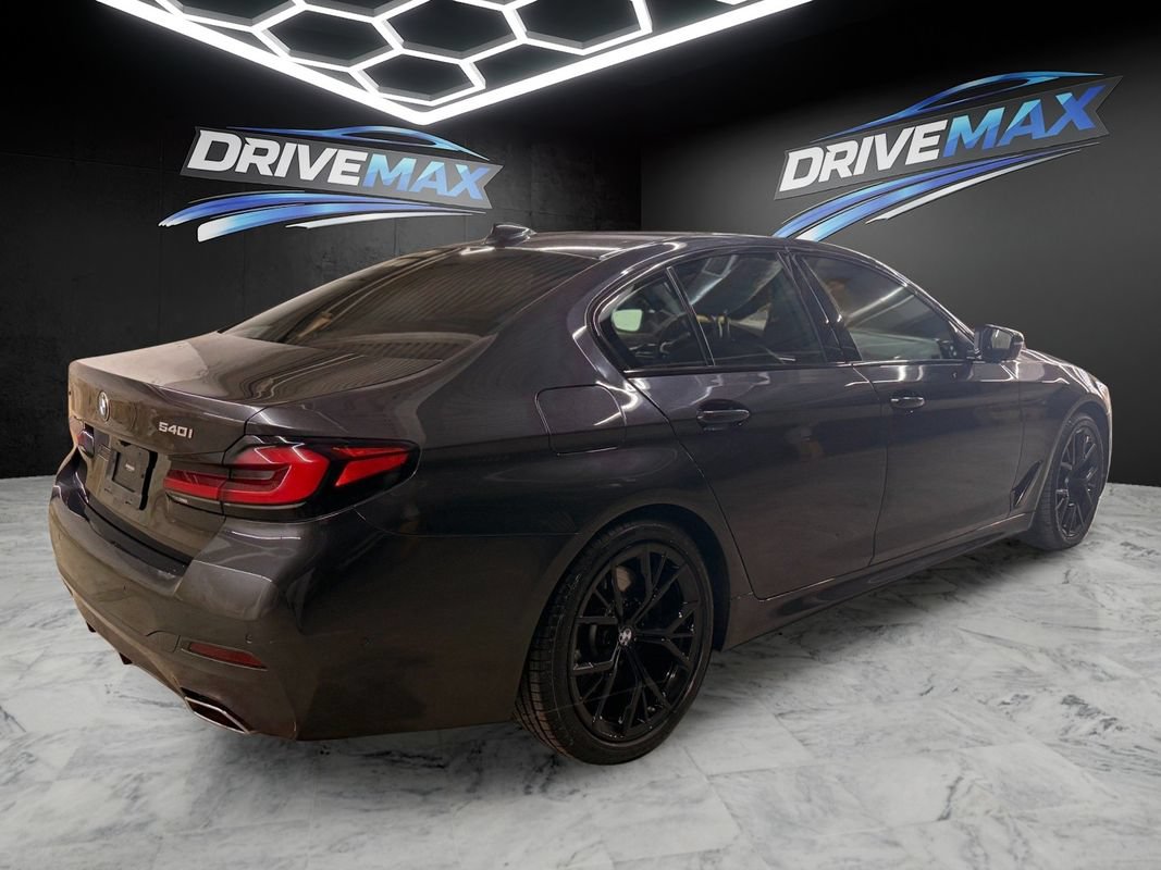 Used 2021 BMW 540i xDrive w/ M Sport Package AWD/4WD image 5