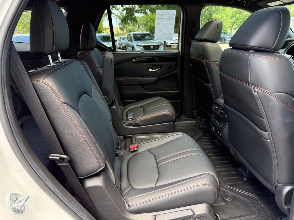 Certified 2026 Honda Pilot TrailSport image 21