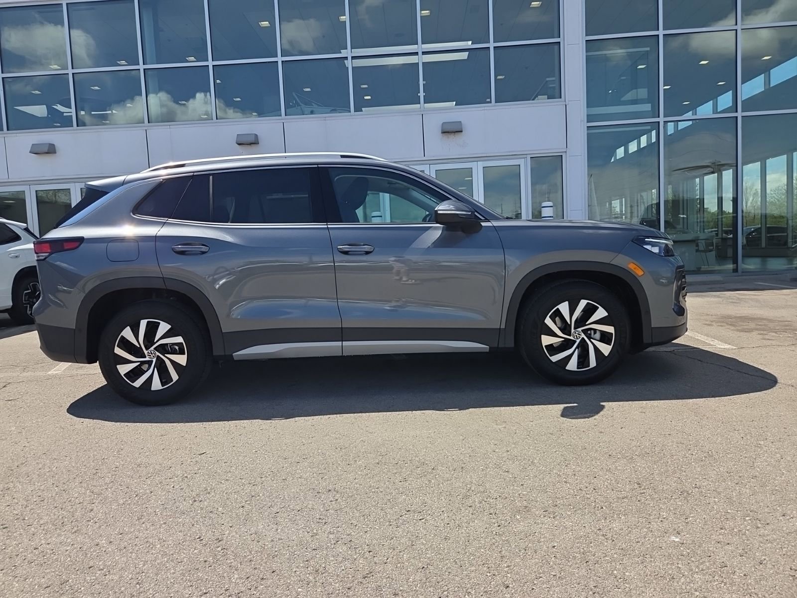 New 2026 Volkswagen Tiguan S FWD image 3