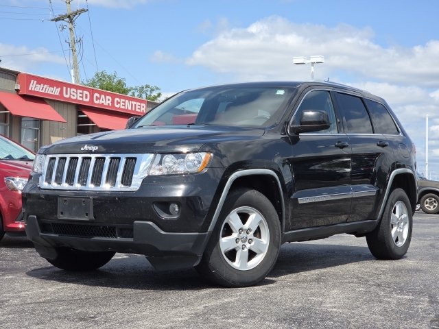 Used 2012 Jeep Grand Cherokee Laredo w/ Laredo E Group AWD/4WD image 2