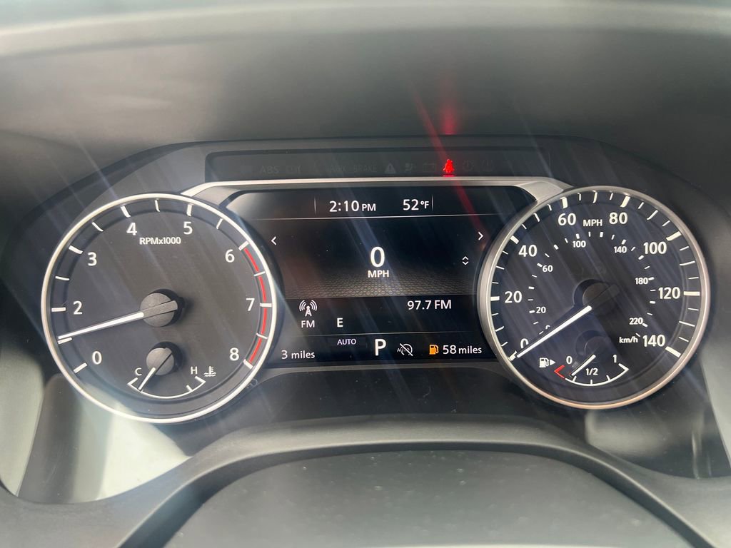 Used 2025 Nissan Rogue S AWD/4WD image 17