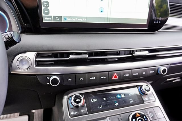 Certified 2025 Hyundai Palisade Calligraphy AWD/4WD image 31