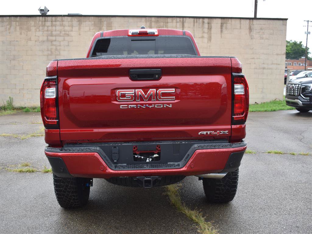 New 2025 GMC Canyon AT4 w/ AT4X Package image 8