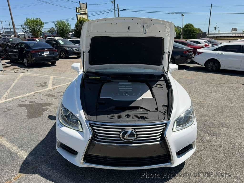 Used 2013 Lexus LS 460 w/ Comfort Pkg RWD image 23