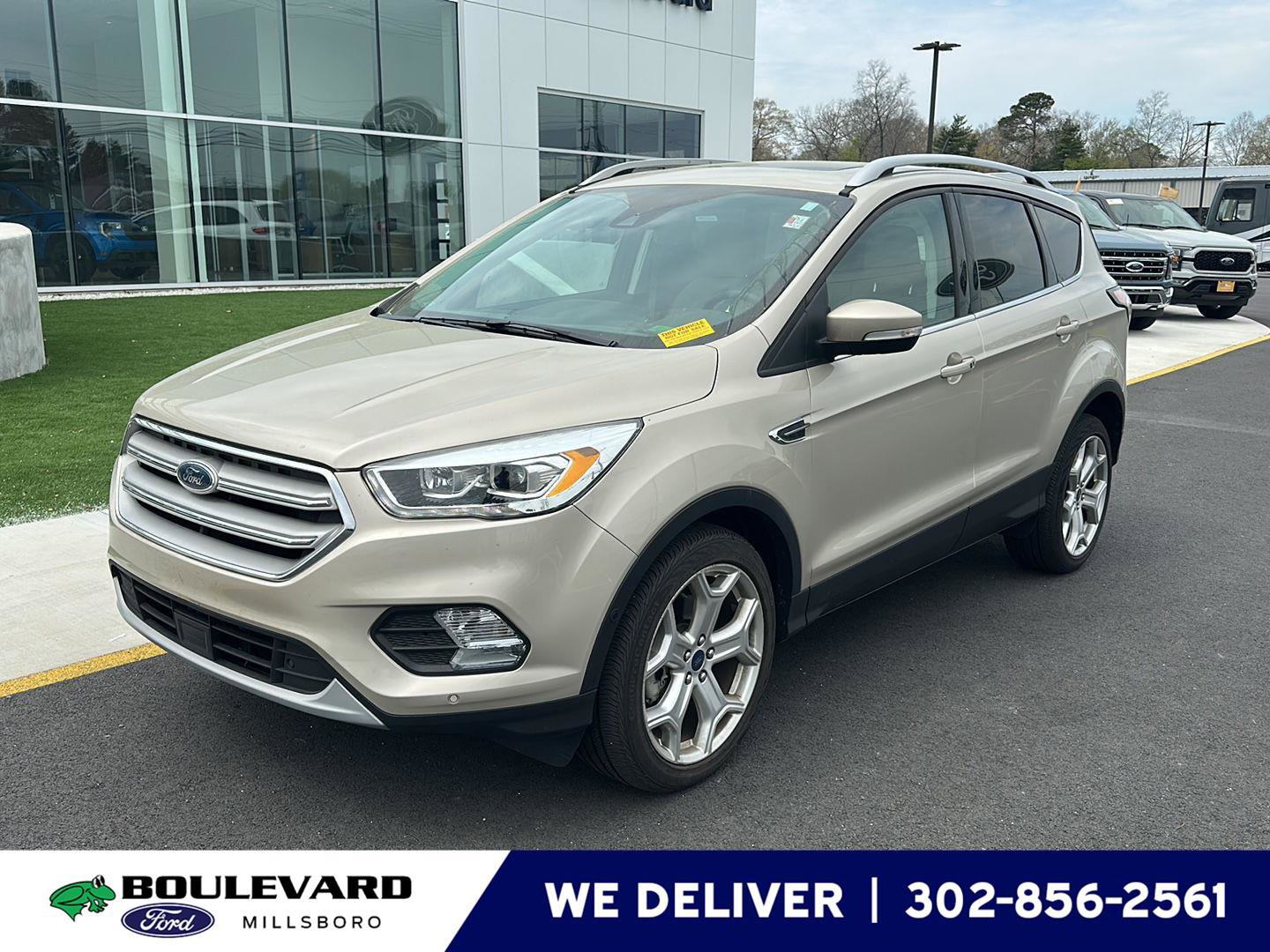 Used 2018 Ford Escape Titanium w/ Ford Safe & Smart Package image 1