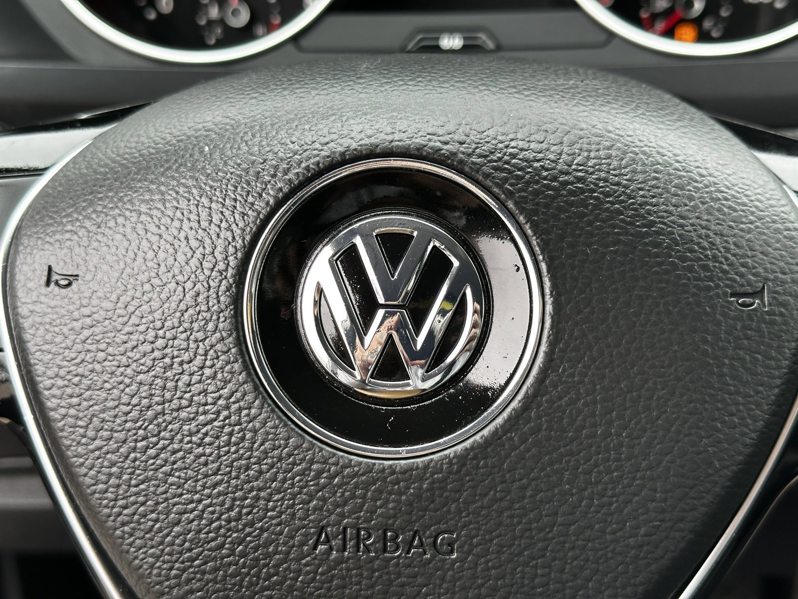 Used 2021 Volkswagen Tiguan S image 24