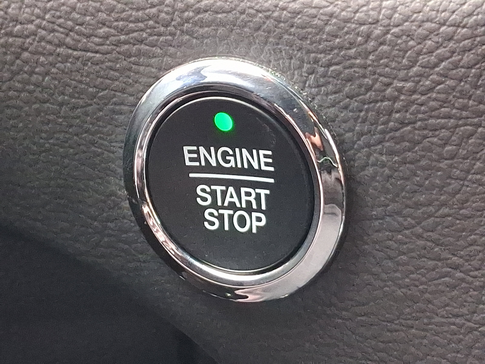 Used 2024 Ford Edge ST-Line w/ Cargo Accessory Package image 23