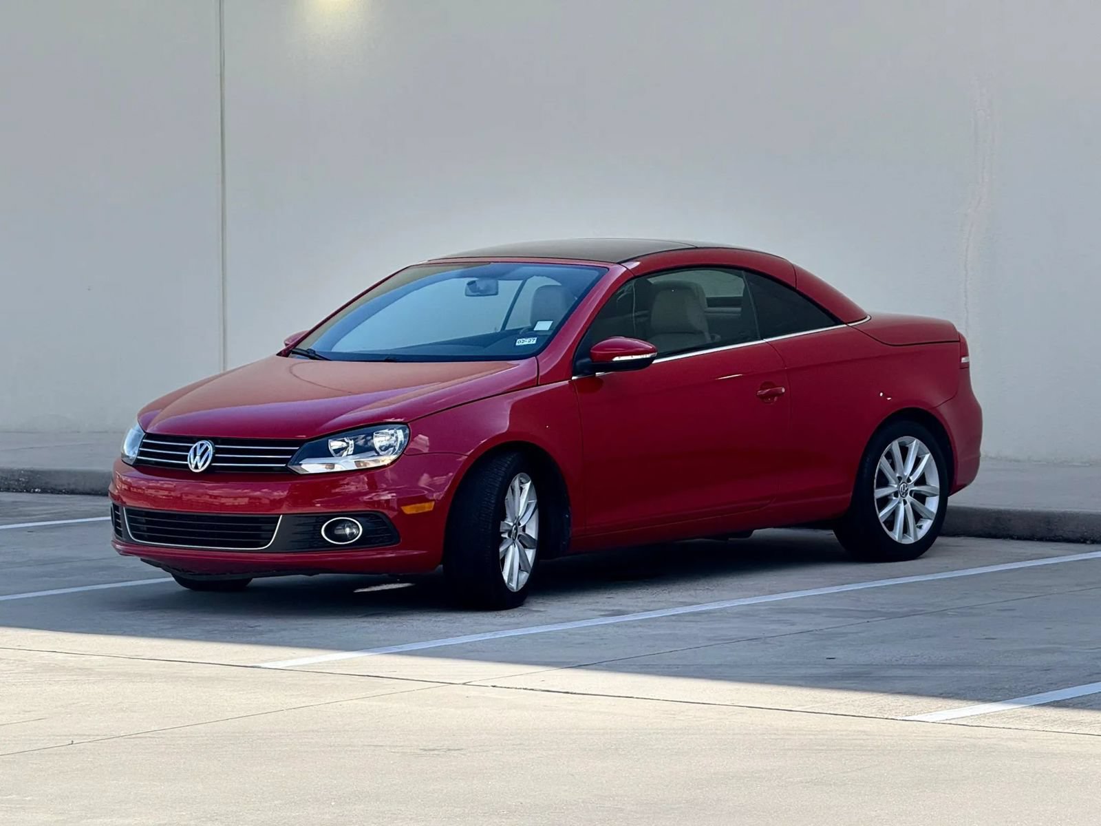 Used 2012 Volkswagen Eos Komfort FWD image 12