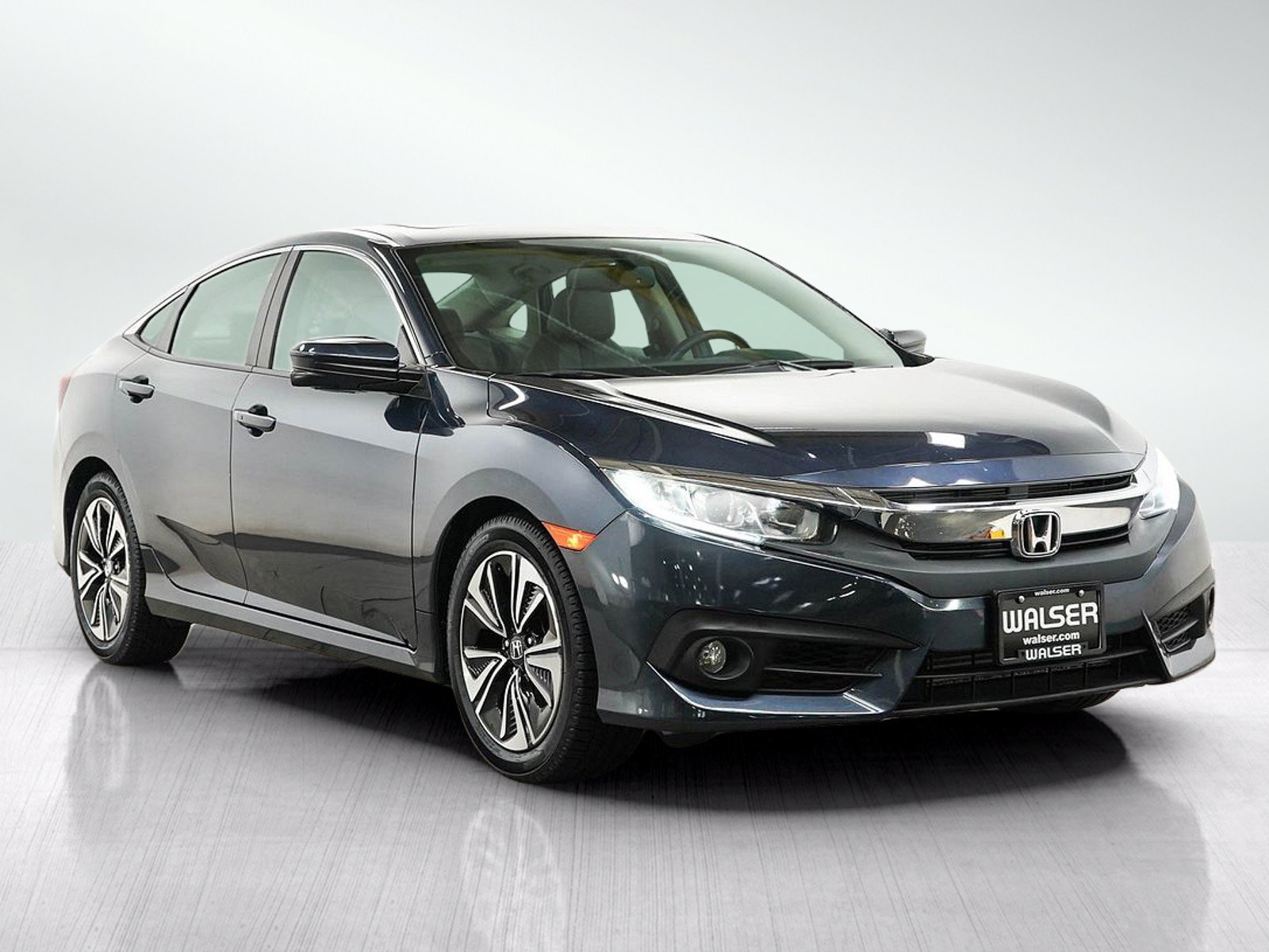 Used 2017 Honda Civic EX-L image 7