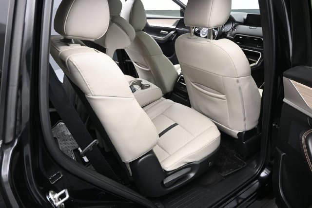 Certified 2024 MAZDA CX-90 3.3 Turbo w/ Preferred Package AWD/4WD image 17