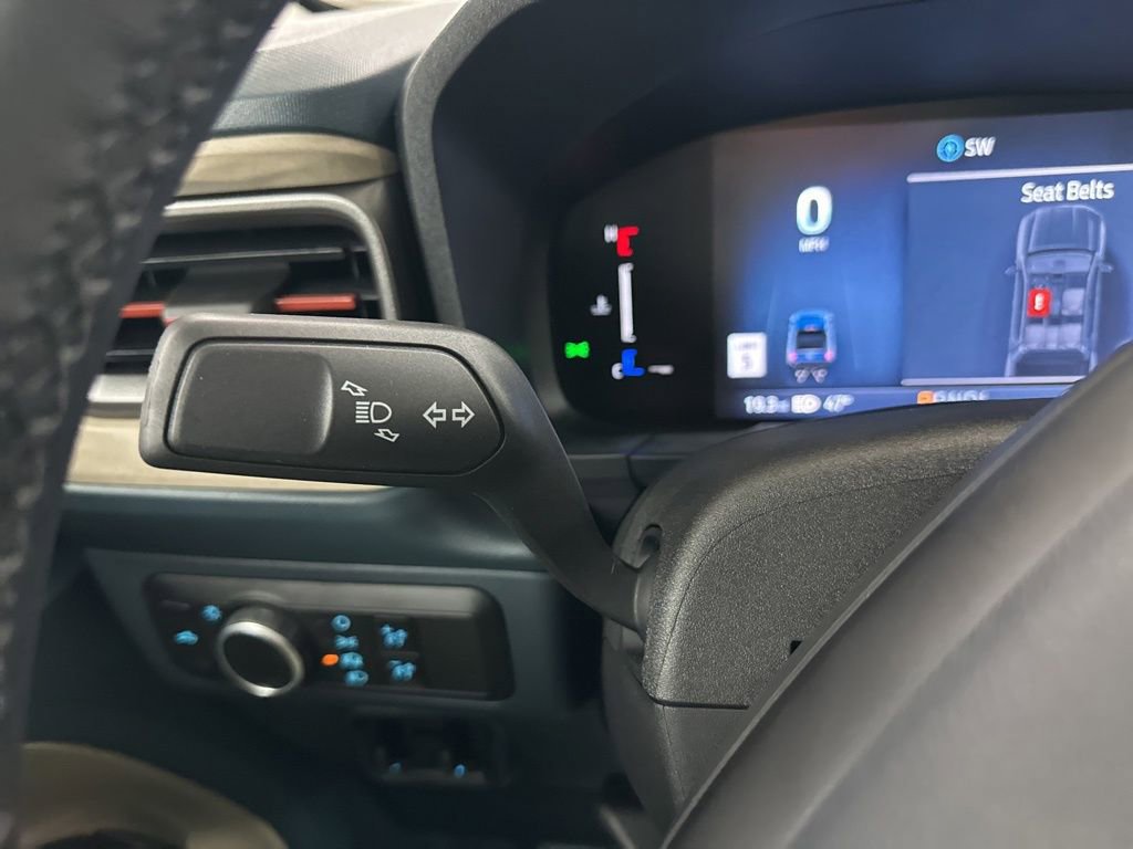 New 2026 Ford Maverick Lariat w/ 4K Tow Package AWD/4WD image 34