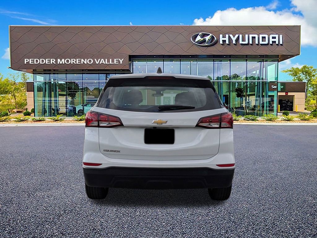 Used 2022 Chevrolet Equinox LS image 5