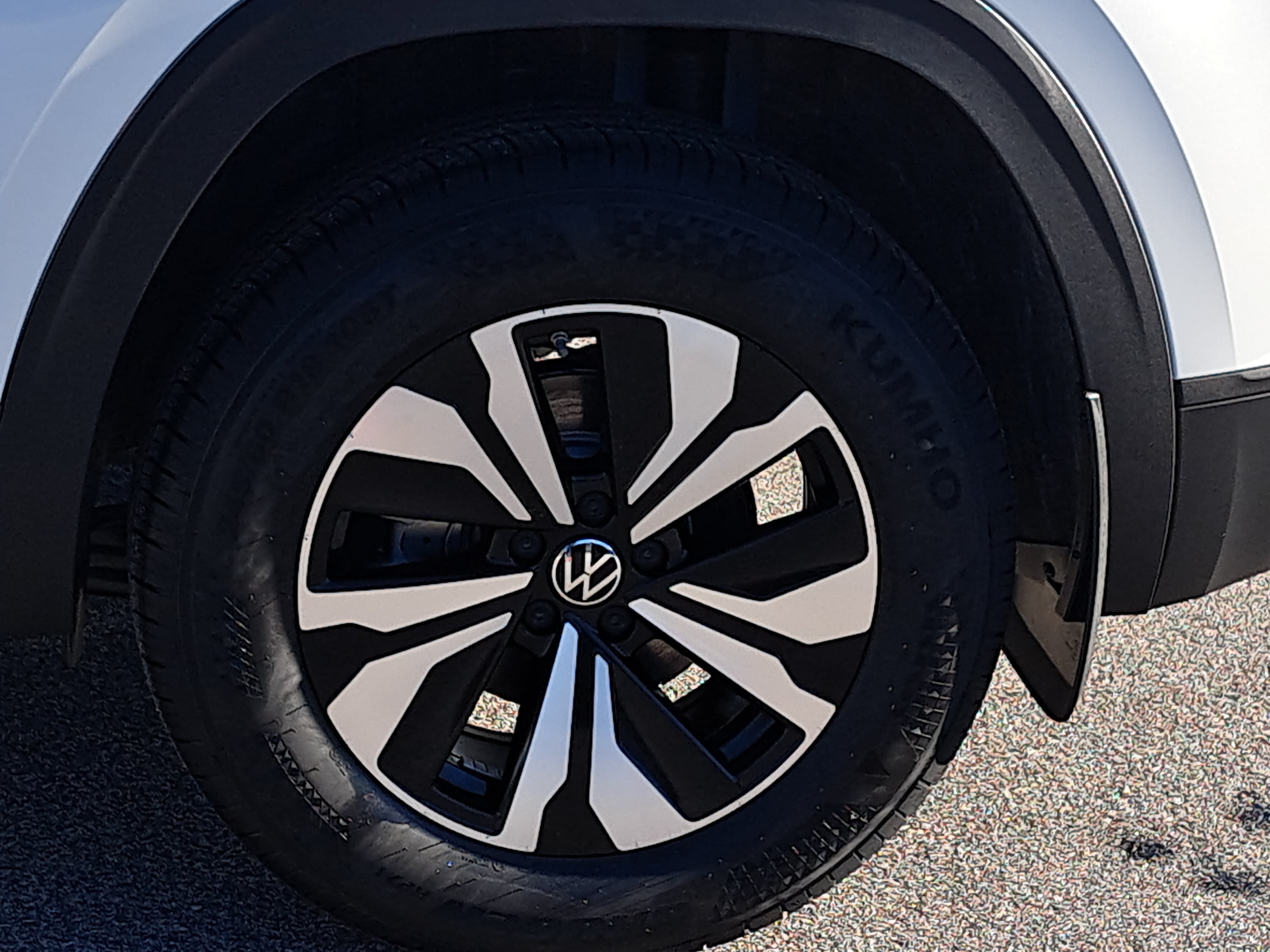 New 2026 Volkswagen Atlas Cross Sport SE AWD/4WD image 30