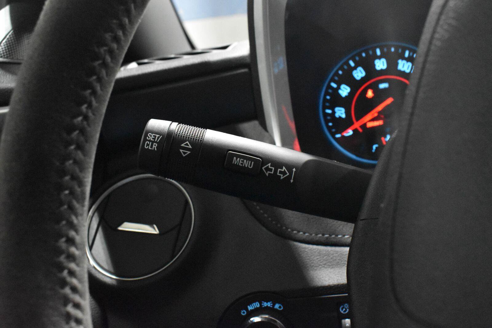 Used 2015 Chevrolet Camaro Z/28 RWD image 8