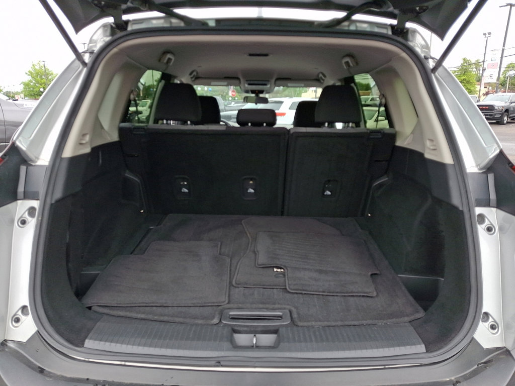 Used 2023 Nissan Rogue SV FWD image 18