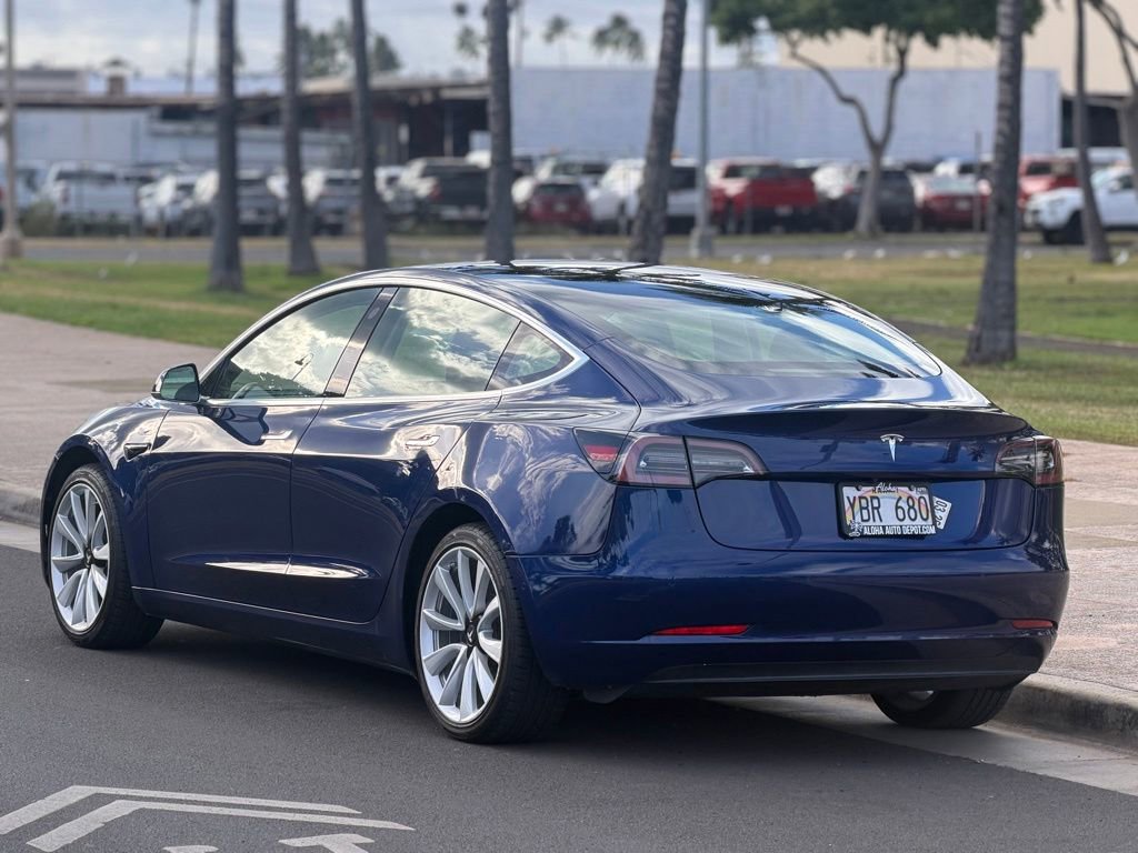 Used 2019 Tesla Model 3 Standard Range Plus RWD image 3