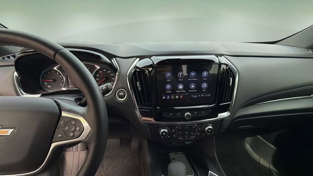 Used 2023 Chevrolet Traverse LT image 11