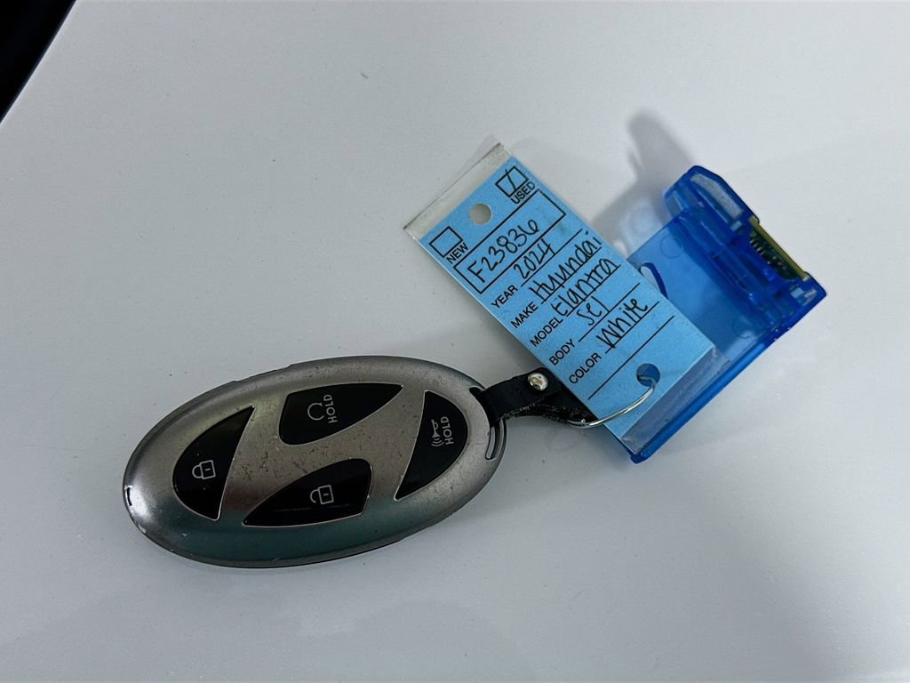 Used 2024 Hyundai Elantra SEL image 34