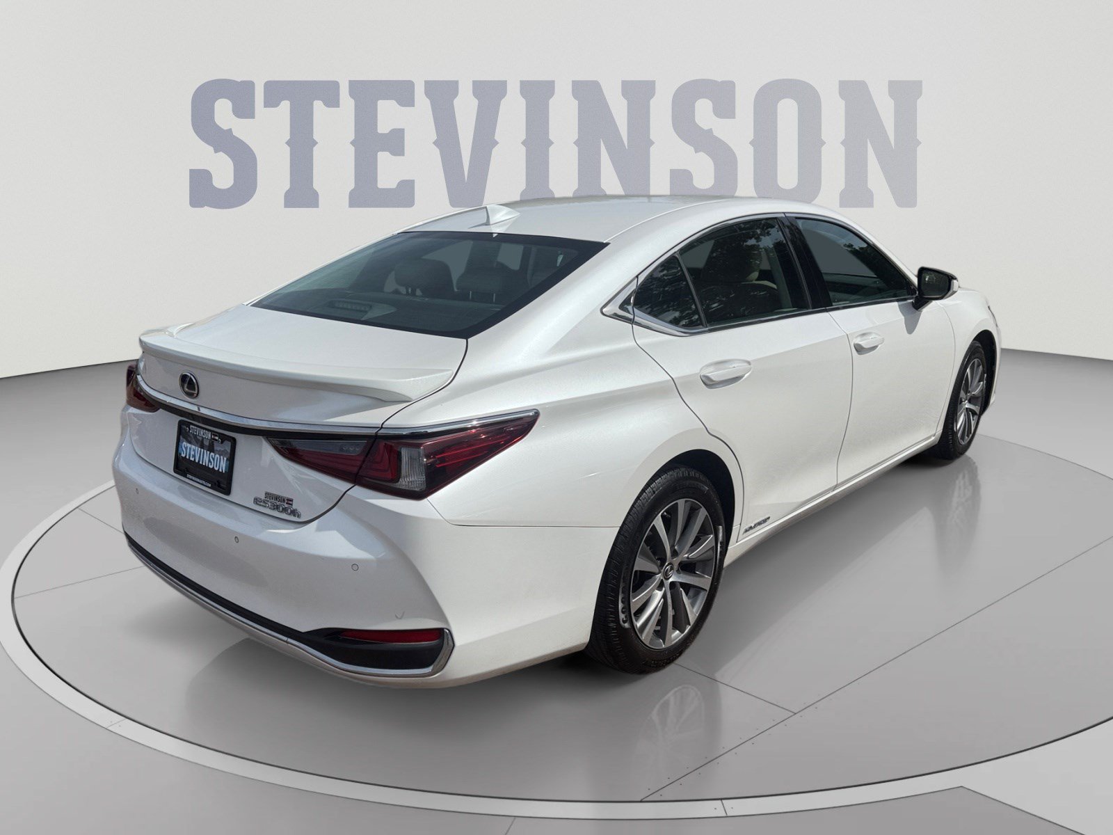 Used 2020 Lexus ES 300h w/ Premium Package FWD image 5