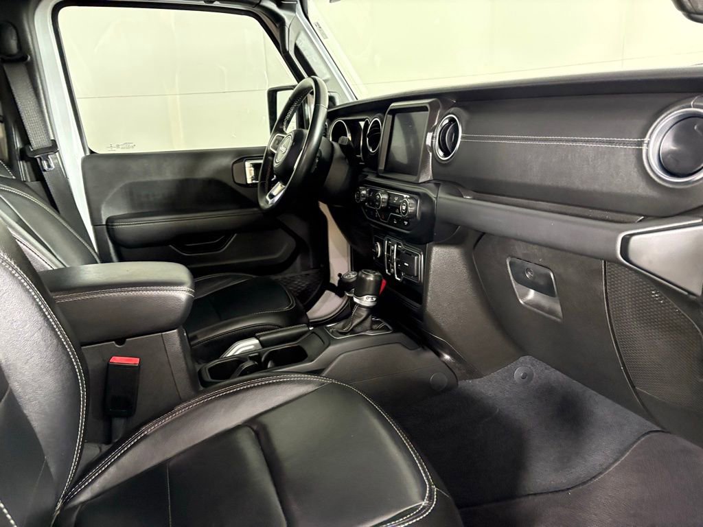 Used 2022 Jeep Wrangler Unlimited Sahara image 14