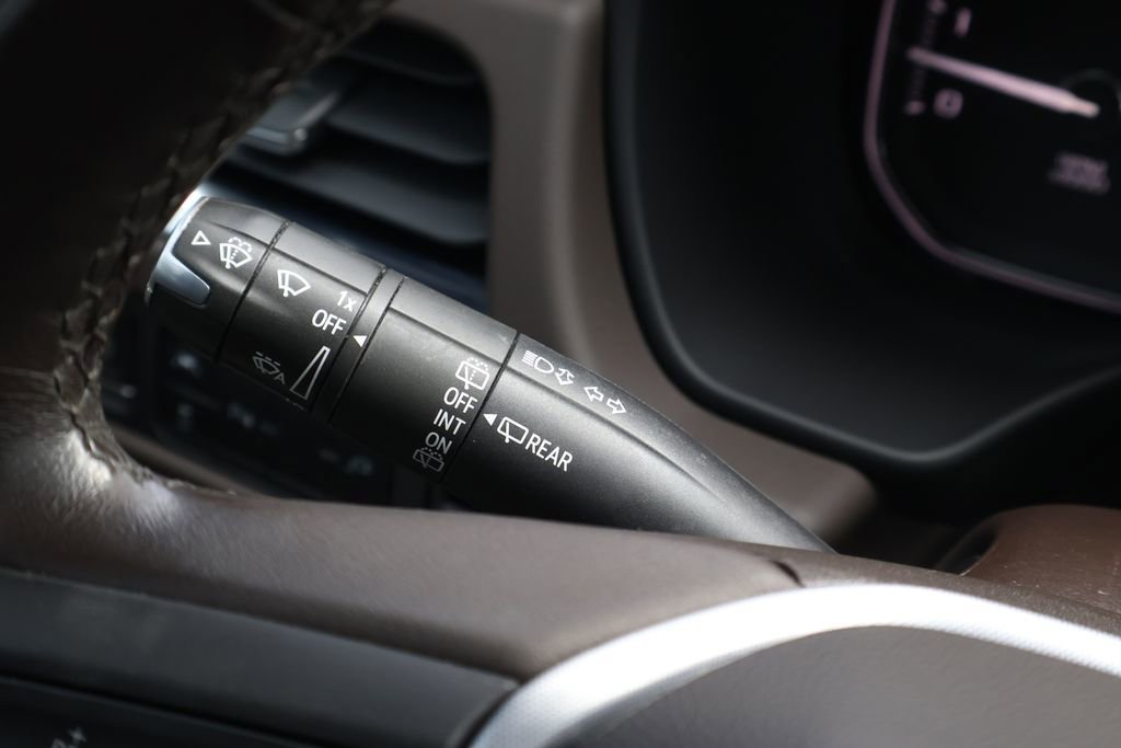 Used 2021 GMC Yukon SLT image 28