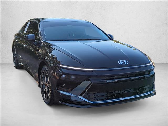 Used 2025 Hyundai Sonata SEL FWD image 3