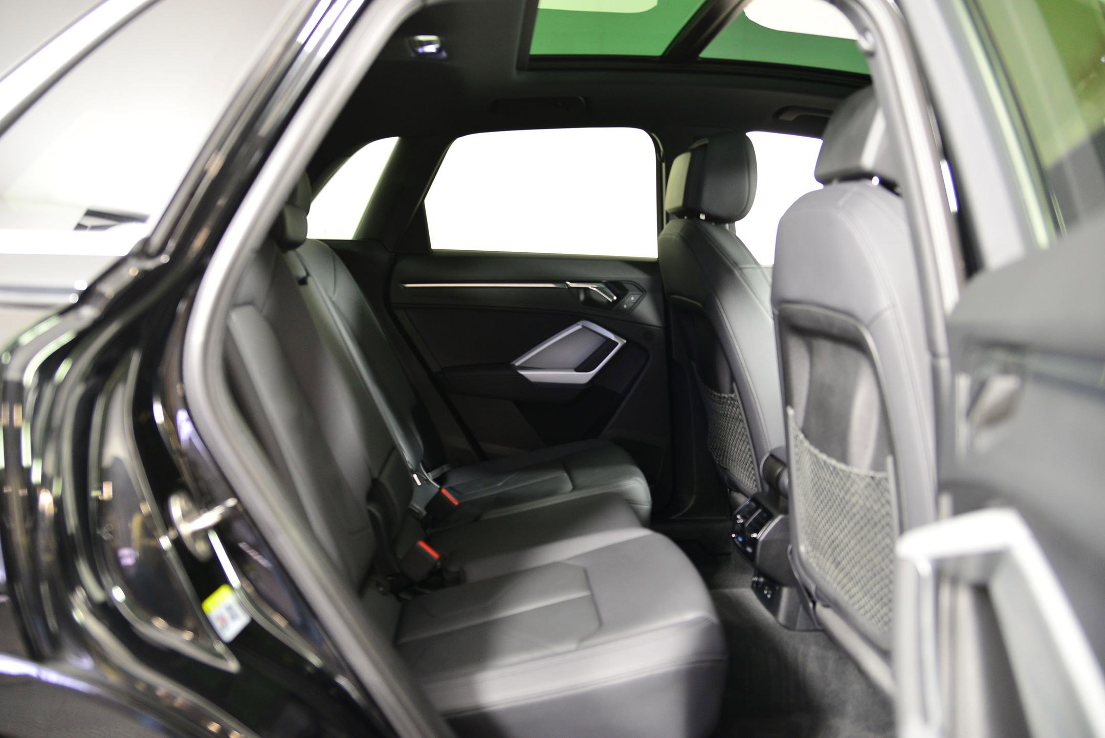 Certified 2025 Audi Q3 2.0T Premium w/ Convenience Package image 23