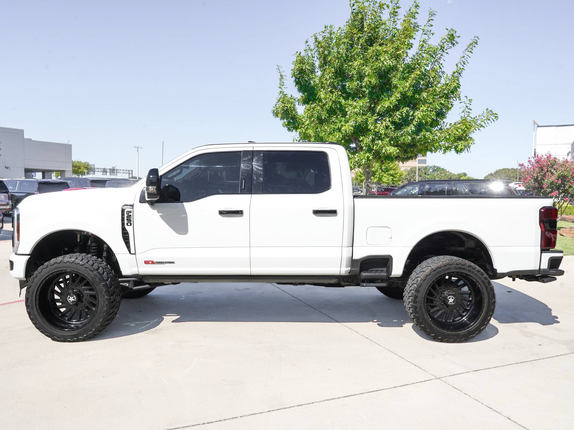 Used 2024 Ford F250 Platinum AWD/4WD image 6