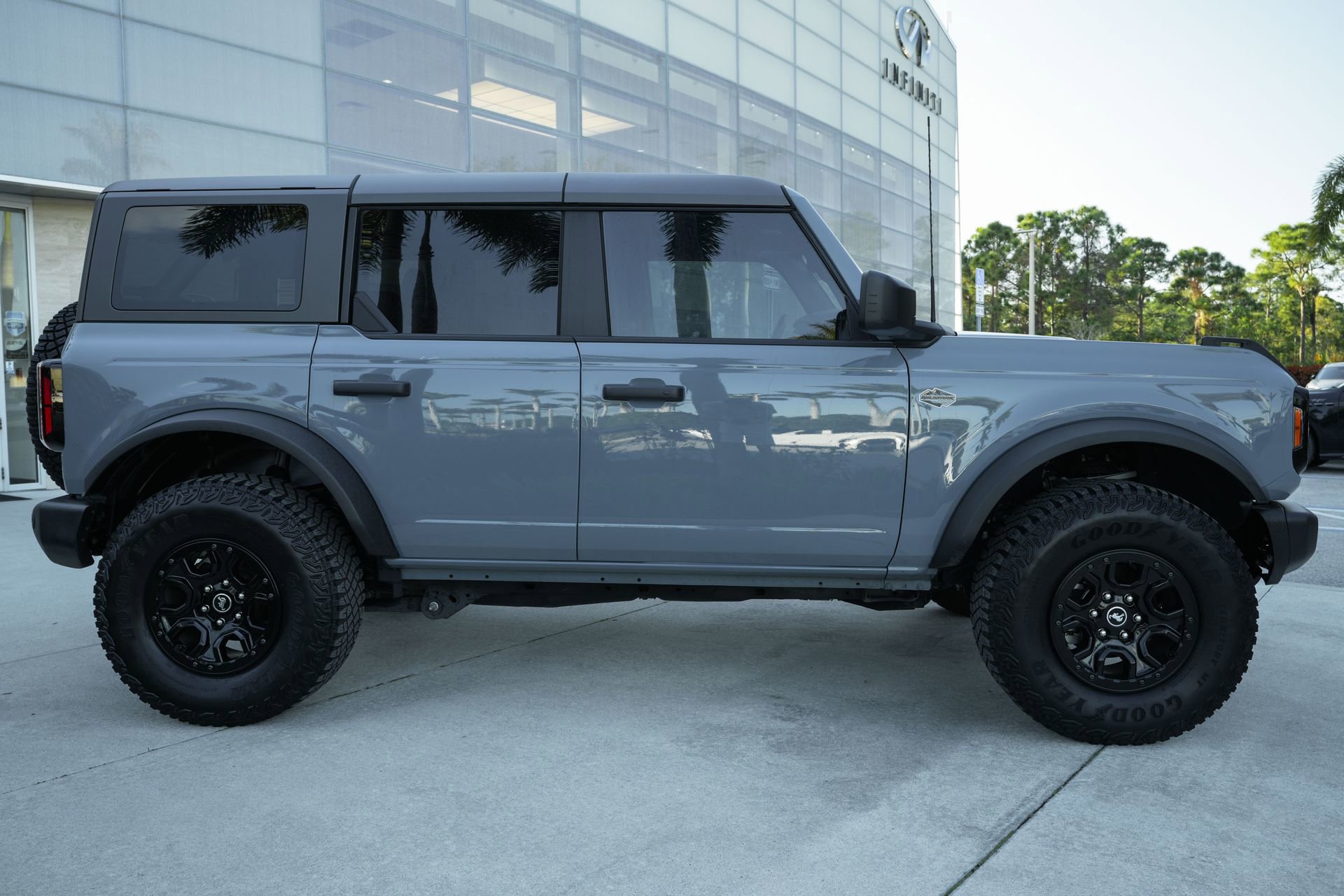 Used 2023 Ford Bronco Wildtrak image 26