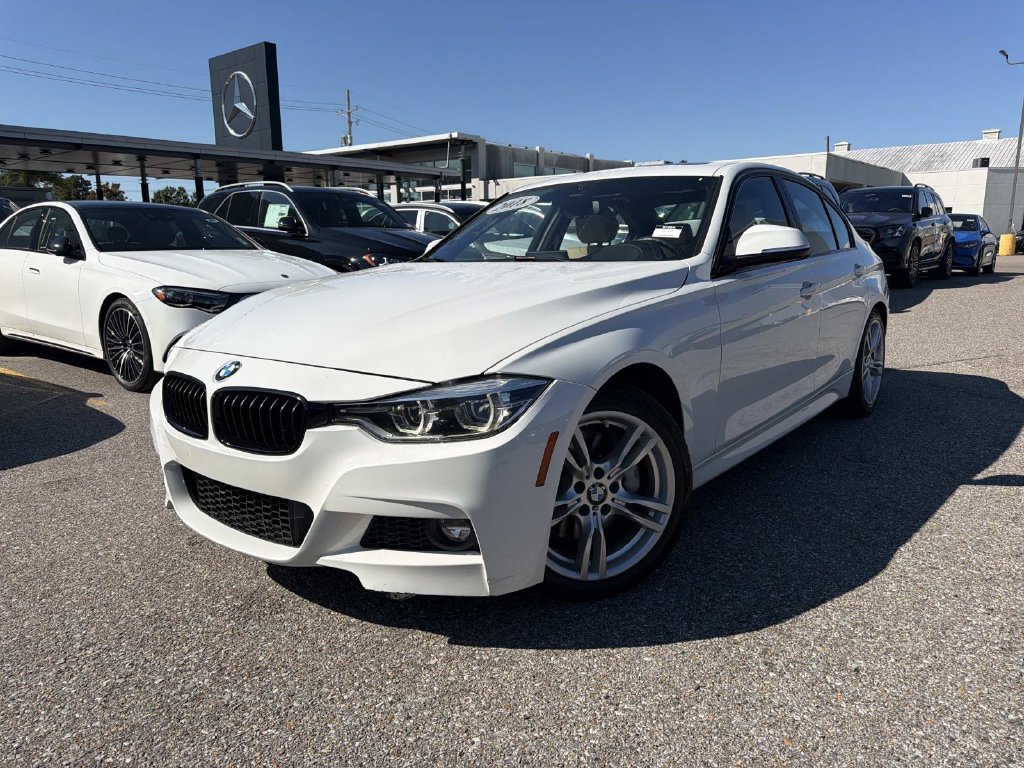 Used 2018 BMW 330i Sedan RWD image 3