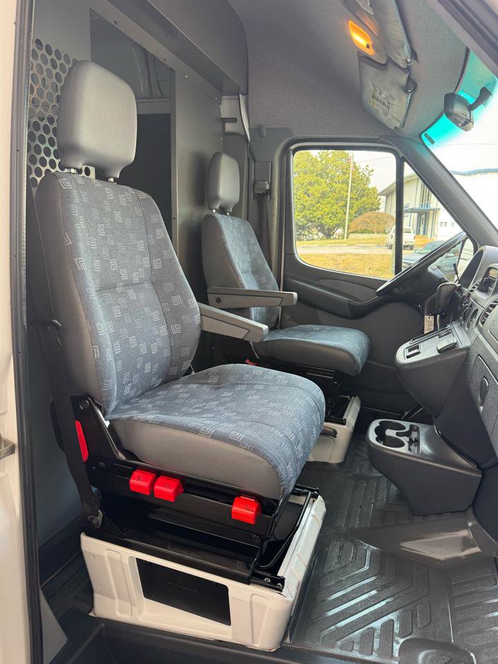 Used 2006 Dodge Sprinter 2500 w/ PWR Convenience Group image 13