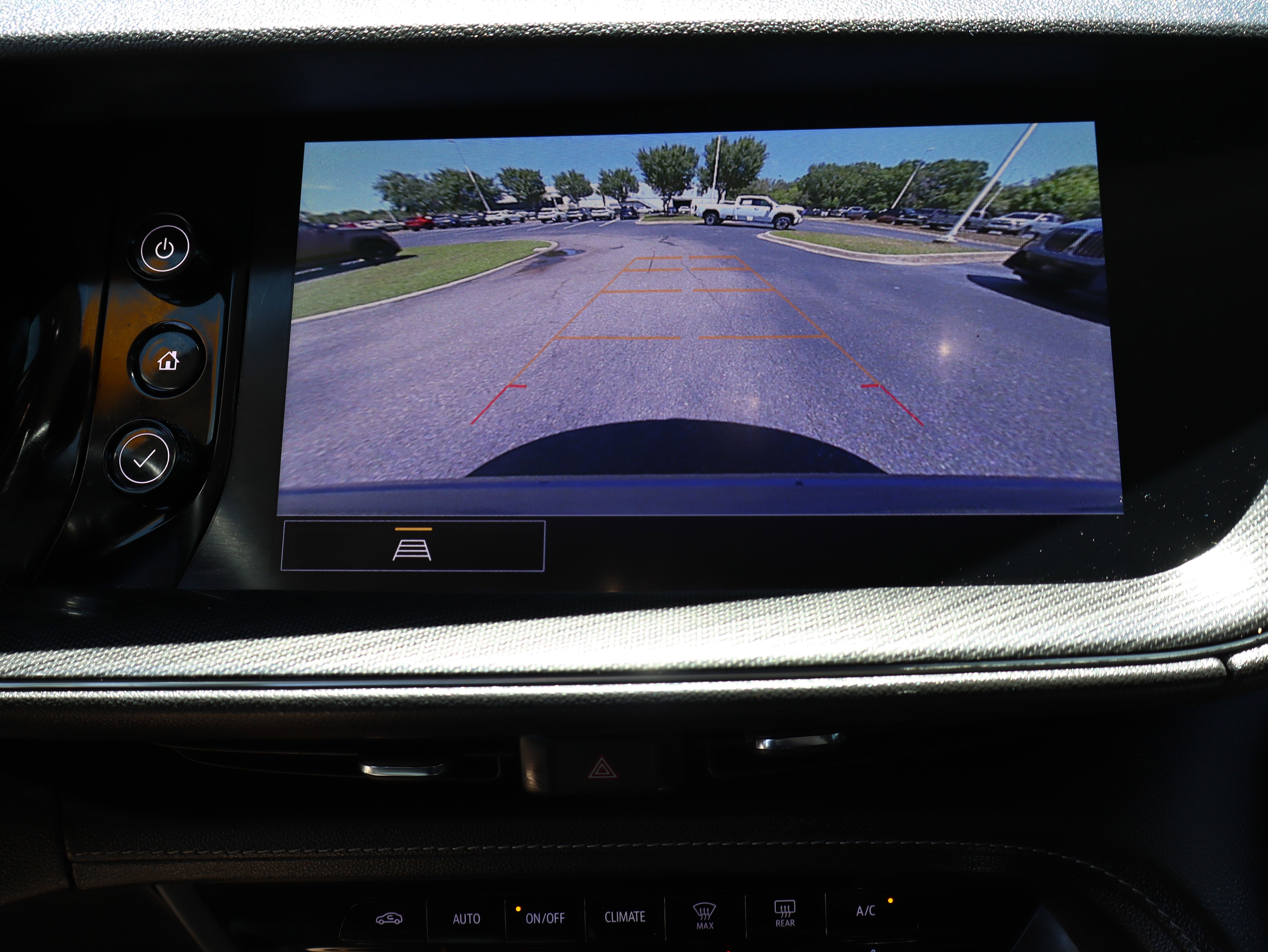Used 2021 Buick Envision Preferred FWD image 31
