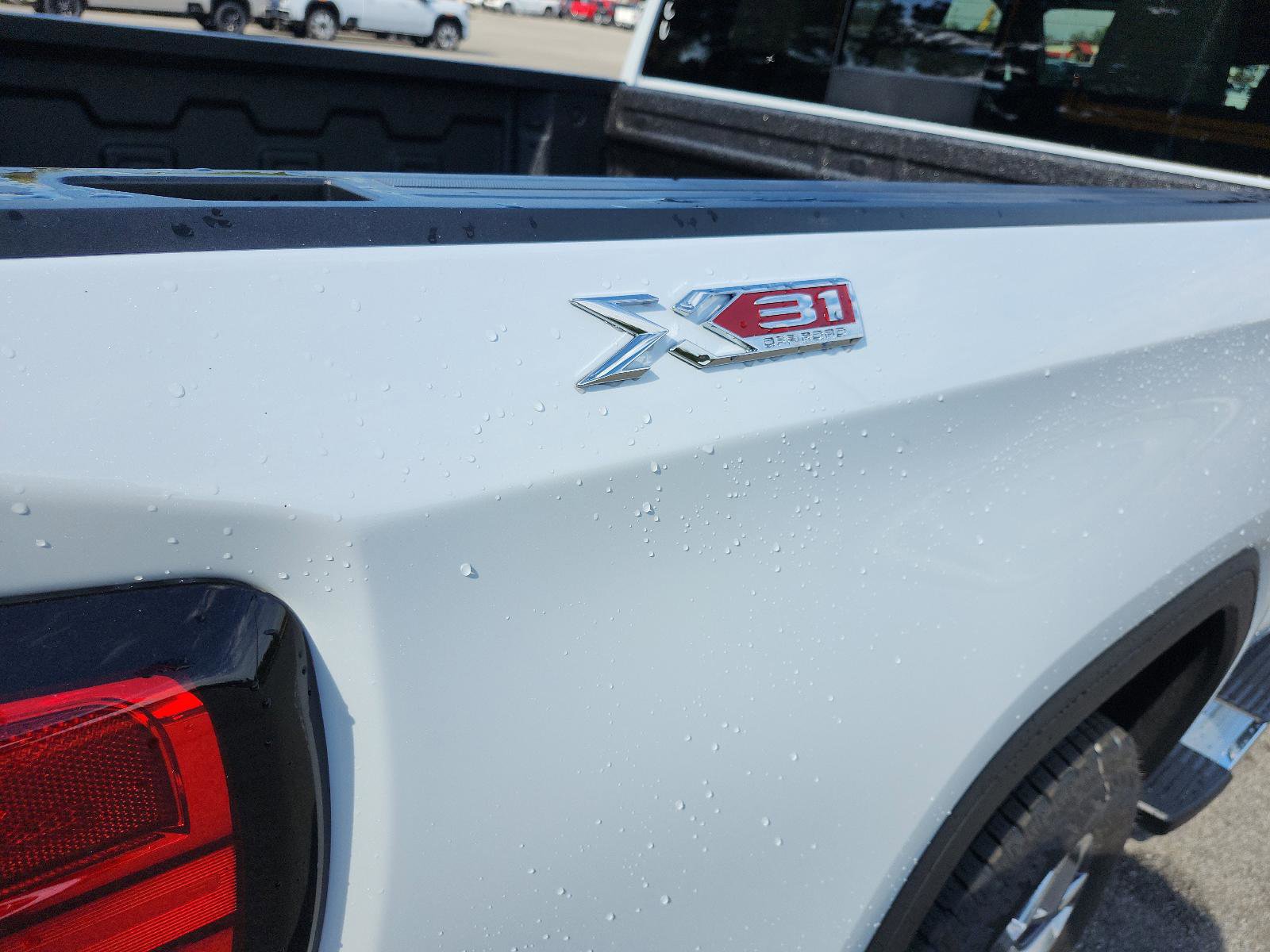 New 2026 GMC Sierra 1500 SLT w/ SLT Premium Plus Package image 5